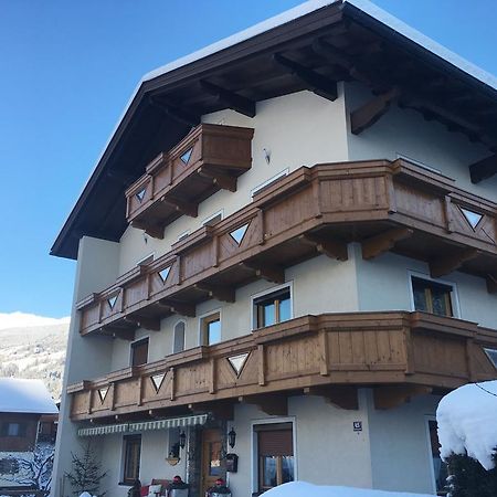Gaestehaus Neuhauser Zell am Ziller Luaran gambar