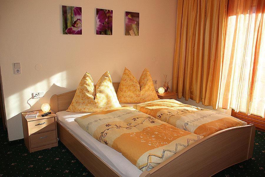 Gaestehaus Neuhauser Zell am Ziller Luaran gambar