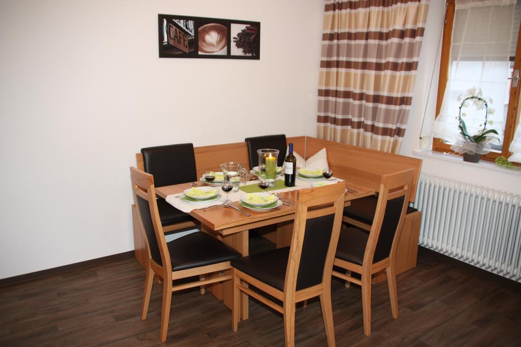 Gaestehaus Neuhauser Zell am Ziller Bilik gambar